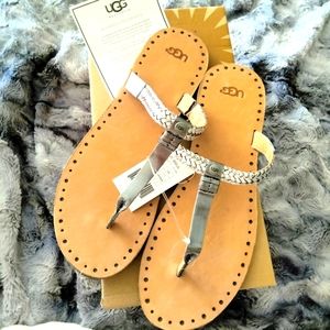 UGG Silver Leather Braided Thong Sandals 🤍🤍